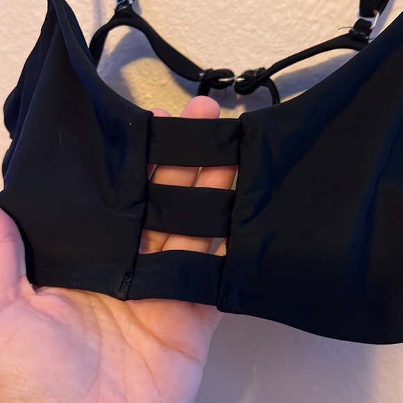 Swim top - Picture 2 of 4